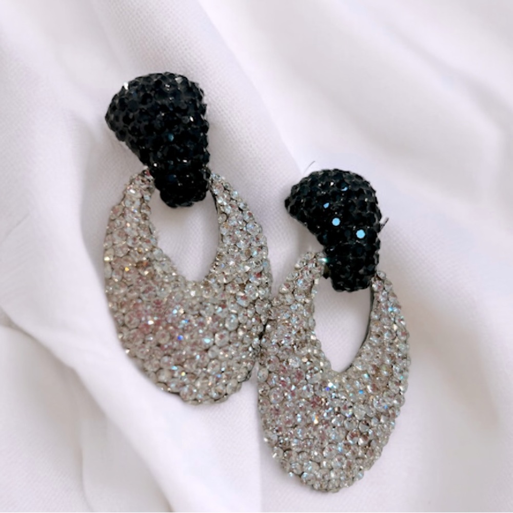VINTAGE BELLINI BLK/CLEAR SWAROFSKI CRYSTAL LOADED GLITZ EARRINGS